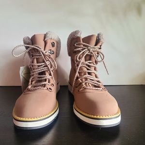 Aspen Brown Womans Boots
